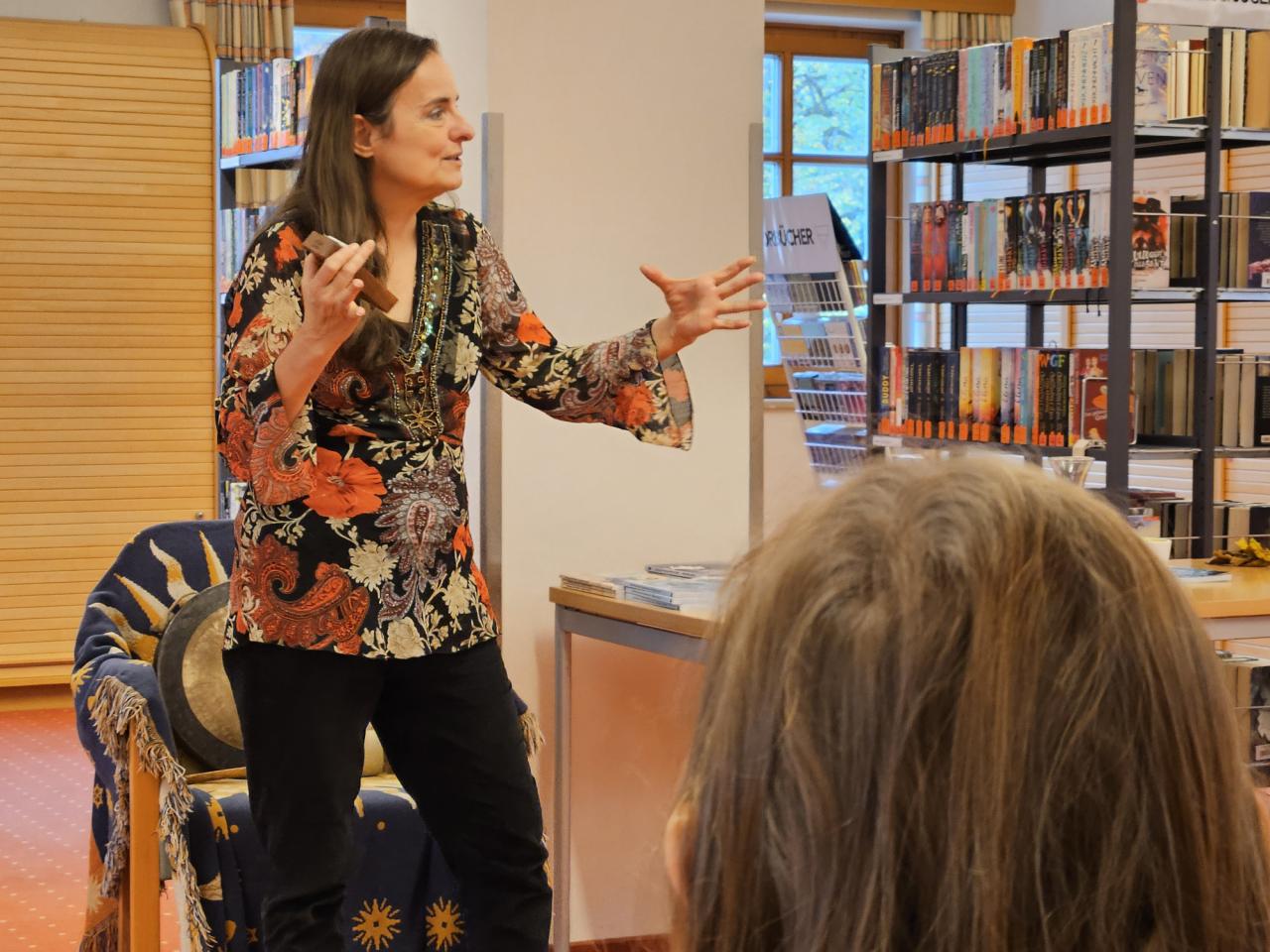 Märchenerzählerin Claudia Edermayer